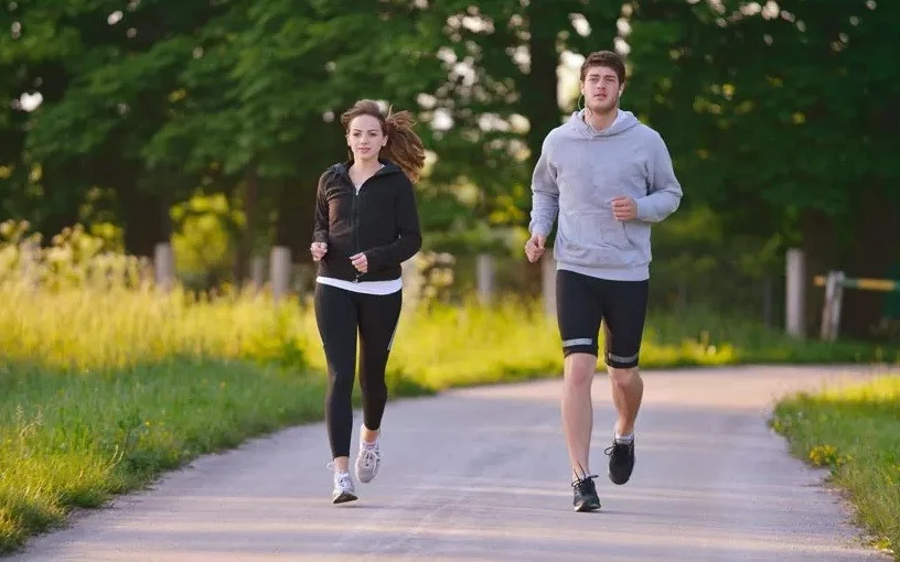 ورزش‌های کوتاه برای انرژی بیشتر در طول روز